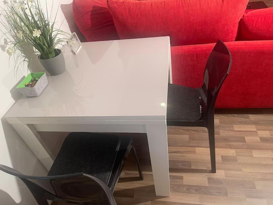 Gemuetliches Einliegerapartment, 50 Qm Trippstadt Buitenkant foto