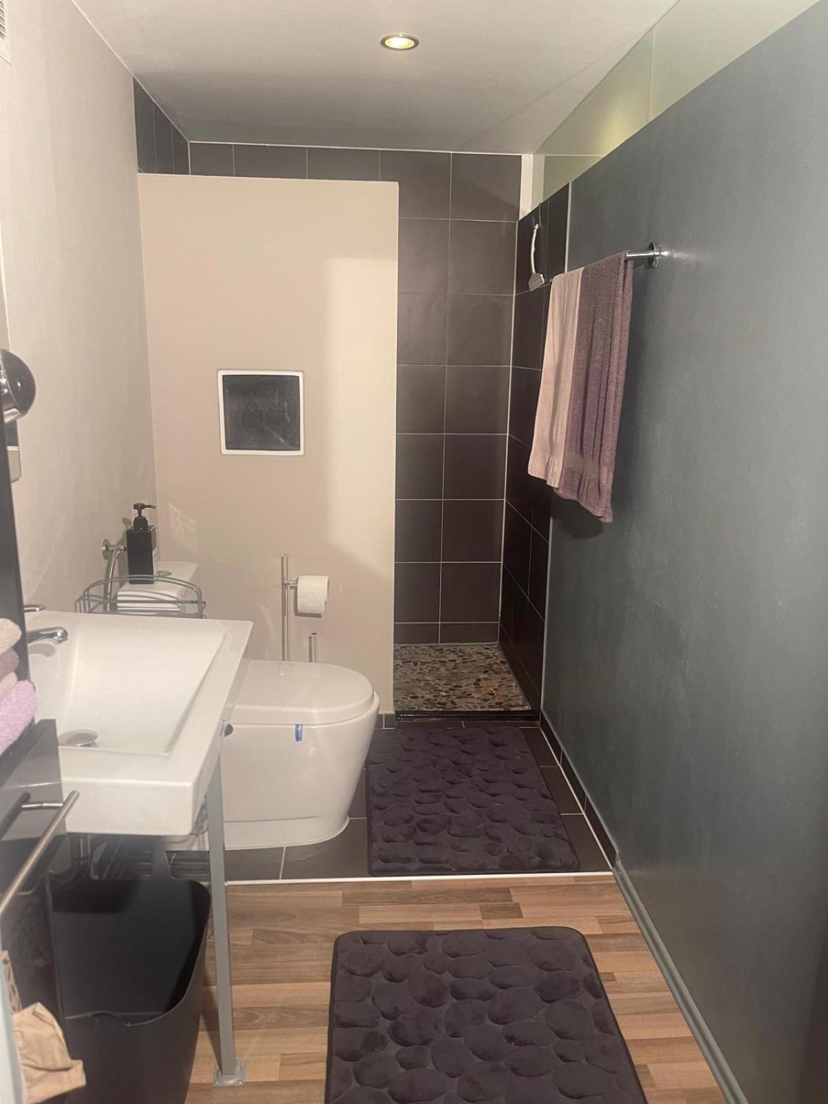 Gemuetliches Einliegerapartment, 50 Qm Trippstadt Buitenkant foto