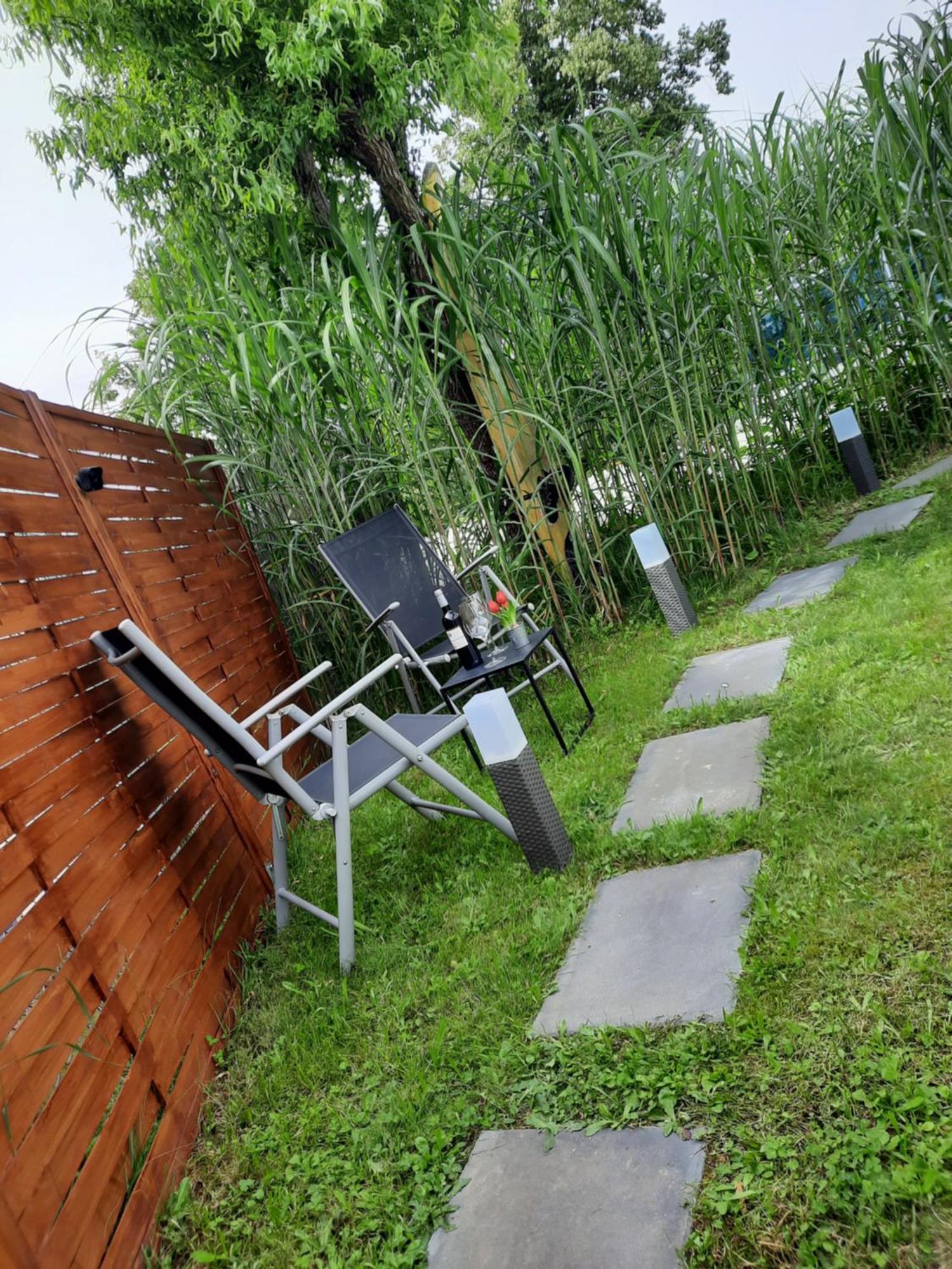 Gemuetliches Einliegerapartment, 50 Qm Trippstadt Buitenkant foto